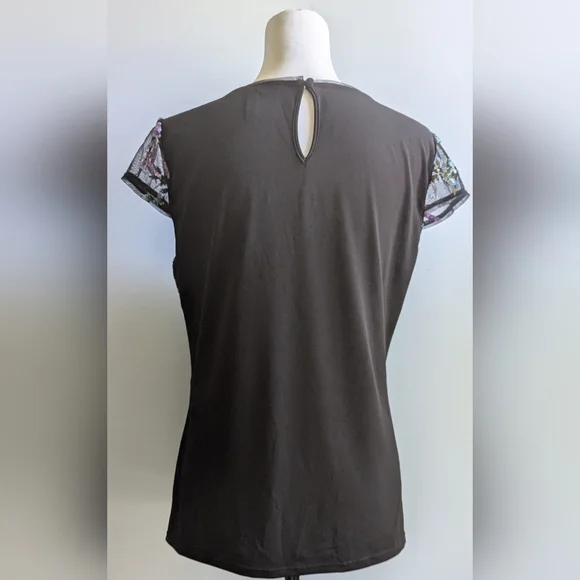 EUC Romantic Sequin Flower Tee from White House Black Market Size M - Picture 5 of 10